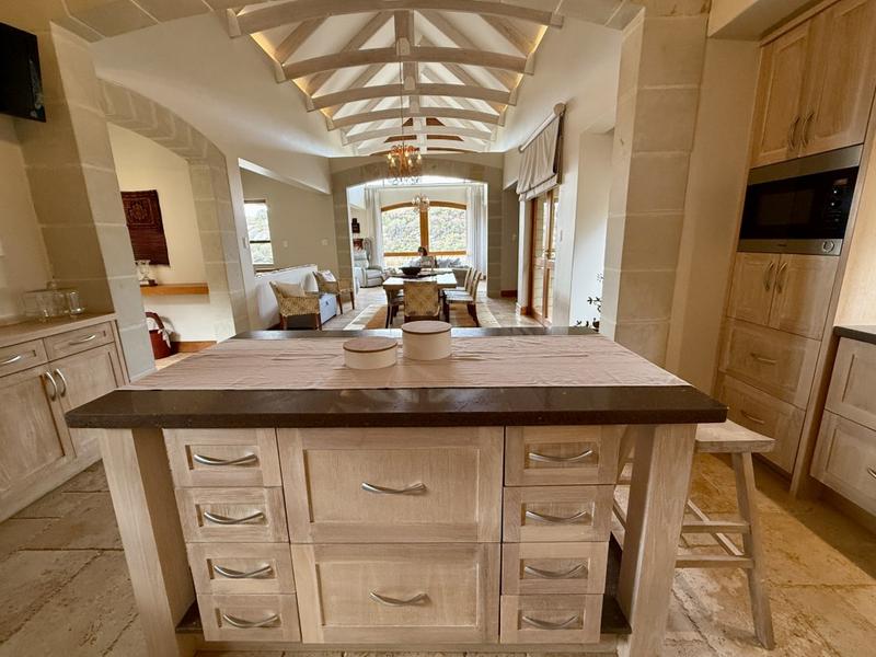 5 Bedroom Property for Sale in Clarens Free State